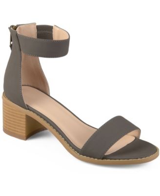 Journee Collection