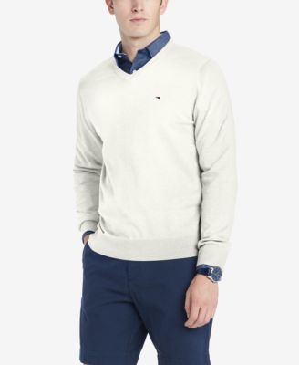 Tommy Hilfiger - Signature Solid V-Neck Sweater